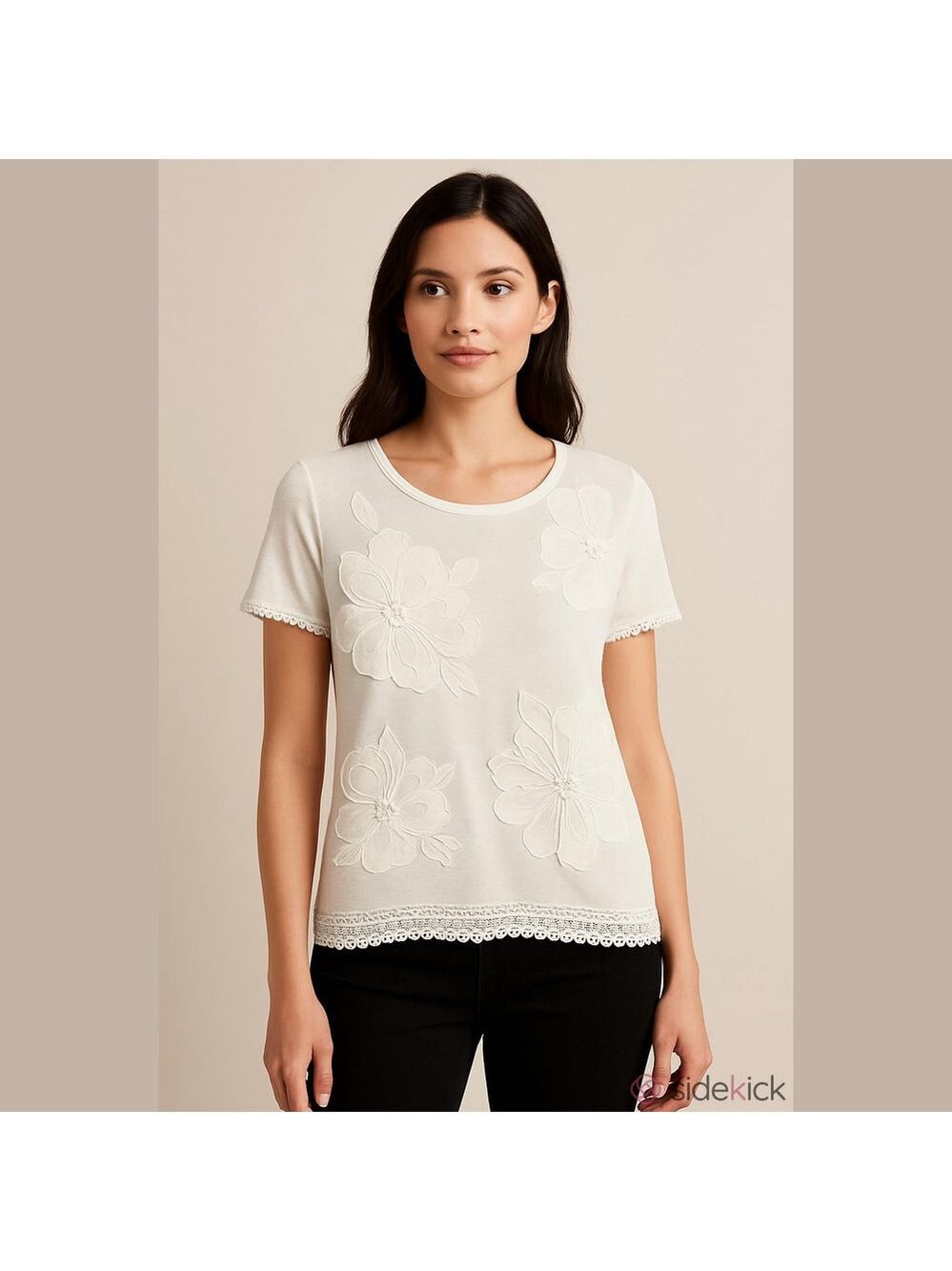 Alfred Dunner White Floral Appliqué Short Sleeve Tee